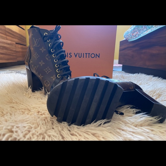 COPY - Louis Vuitton Star Trail Ankle Boot - Picture 6 of 10